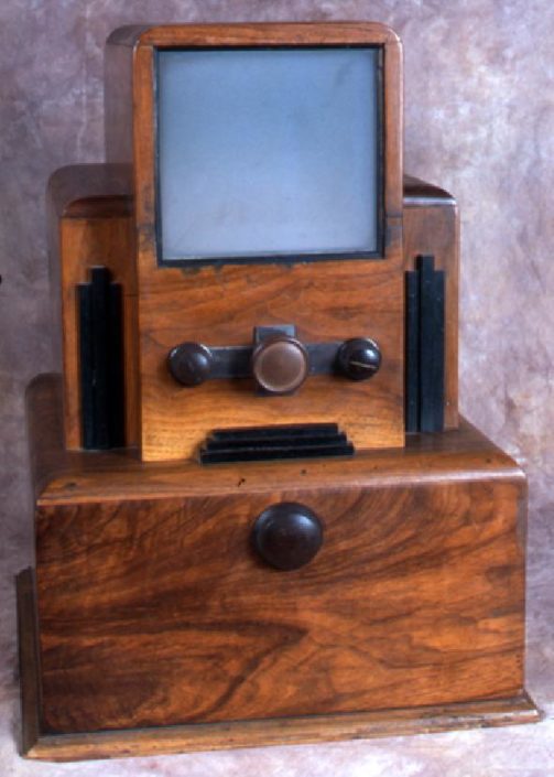 1930The First Television in Canada Il y a une place pour toi... en